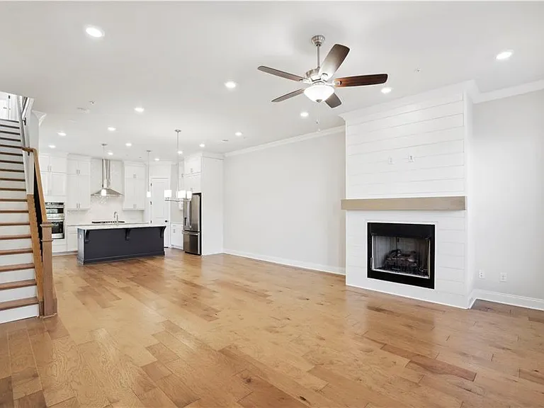 410 Townly Ct — Photo 13