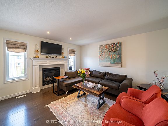 4th image of 1825 Couldridge Way