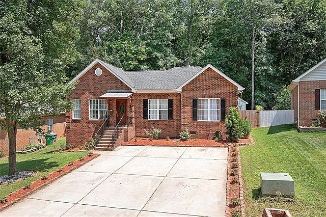 1st image of 2226 Brook Crossing Ct