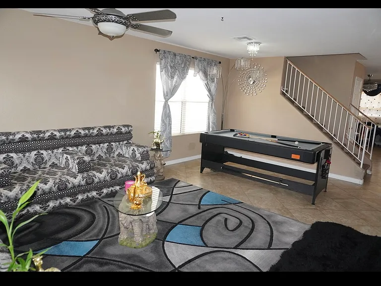 276 E Monterey Cypress St — Photo 5