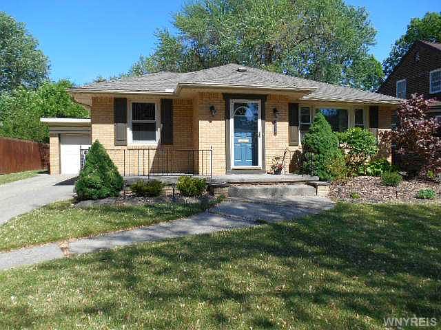 1st image of 154 Walton Dr