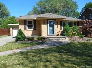 154 Walton Dr, Amherst, NY 14226