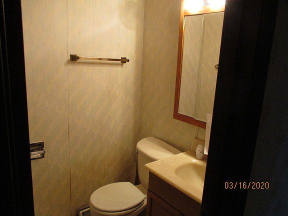 2nd image of 327 S Dorchester Ave