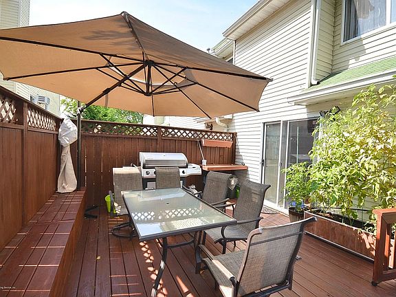 4th image of 22 Lillie Ln #2