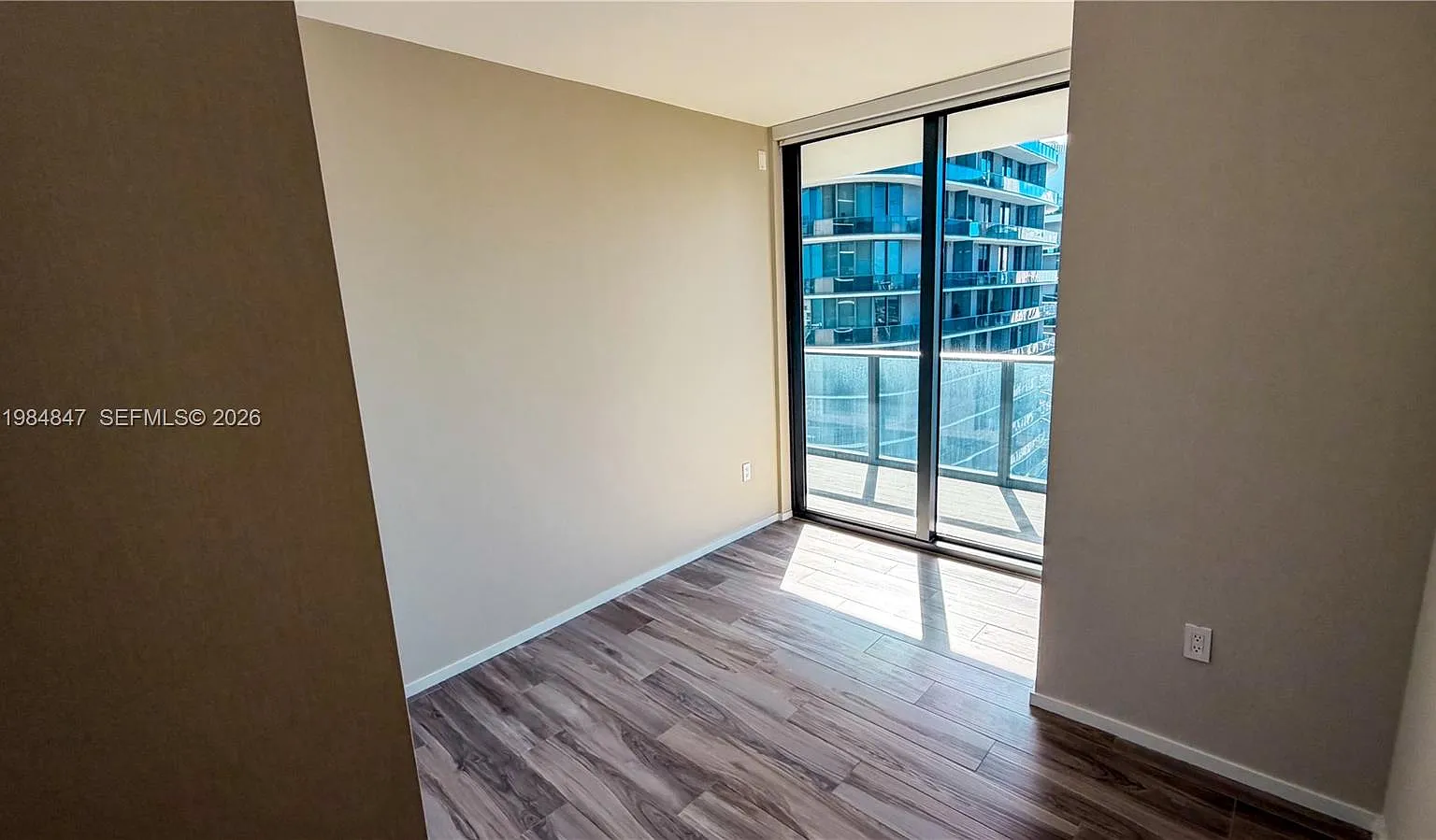 3 bed, 1615 sqft, $10,500 — Photo 3