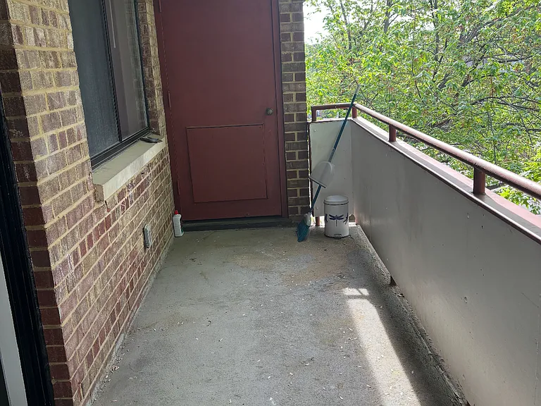 6435 Richmond Hwy #302 — Photo 9