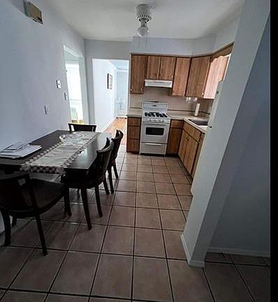 2nd image of 275 Throgs Neck Blvd