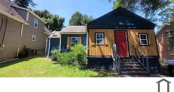 4 bed, 1400 sqft, $2,100 — Photo 2