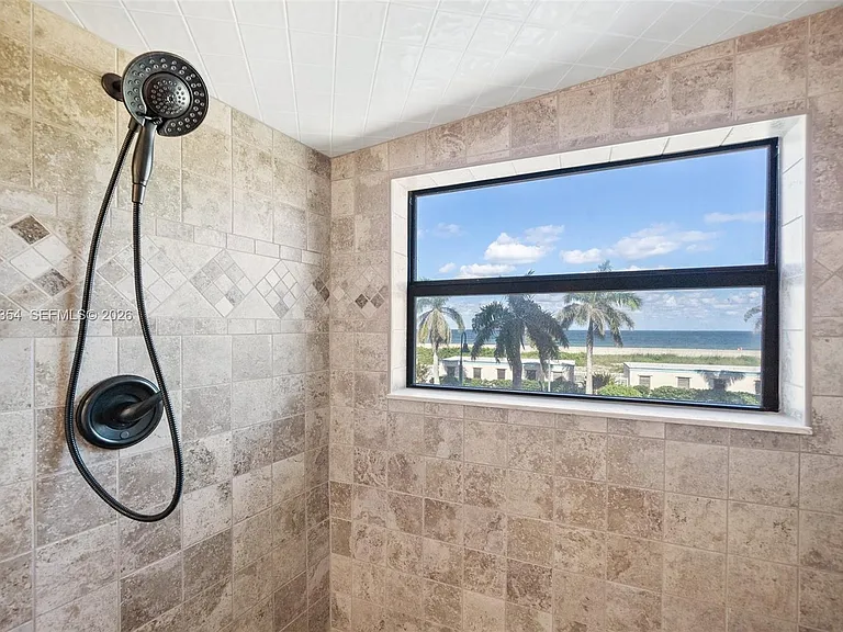 355 S Ocean Dr #401 — Photo 15