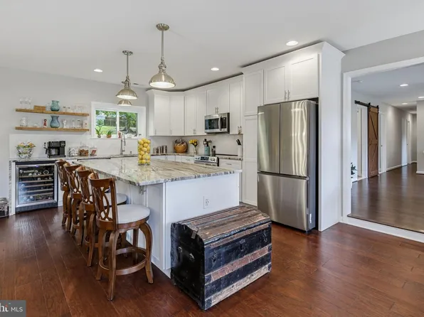 9242 Spring Valley Rd, Ellicott City, MD 21043