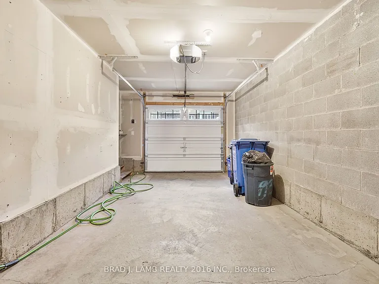 930 Nadalin Hts — Photo 36