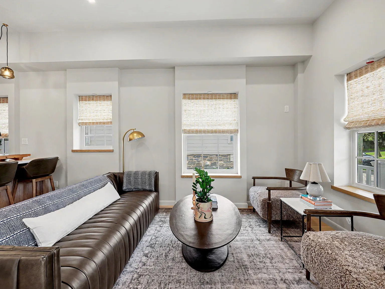 2 bed, 2.5 bath, 1080 sqft, $15,000 — Photo 4