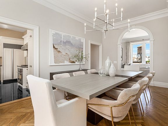 3rd image of 26 E 63rd St Penthouse B