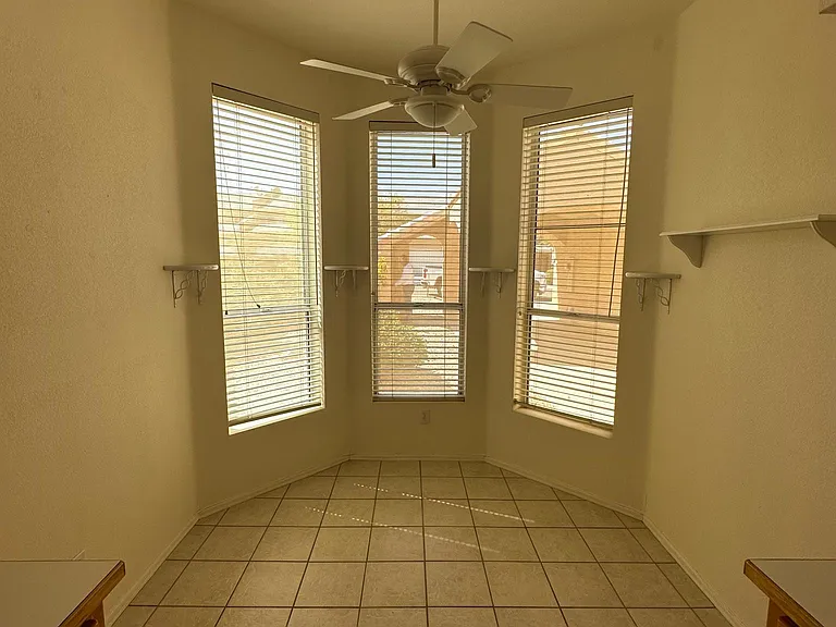 10457 S Avenida La Primera — Photo 7
