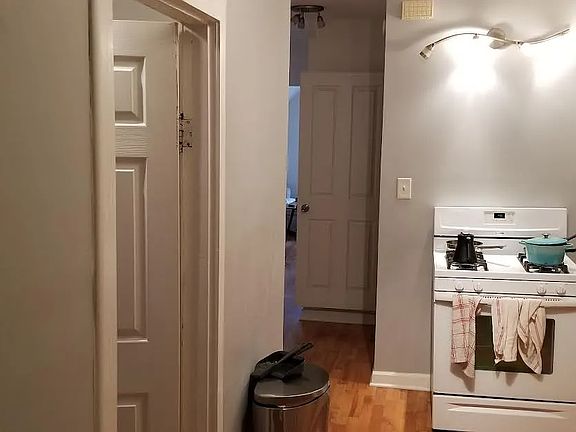 2nd image of 3006 N Gresham Ave