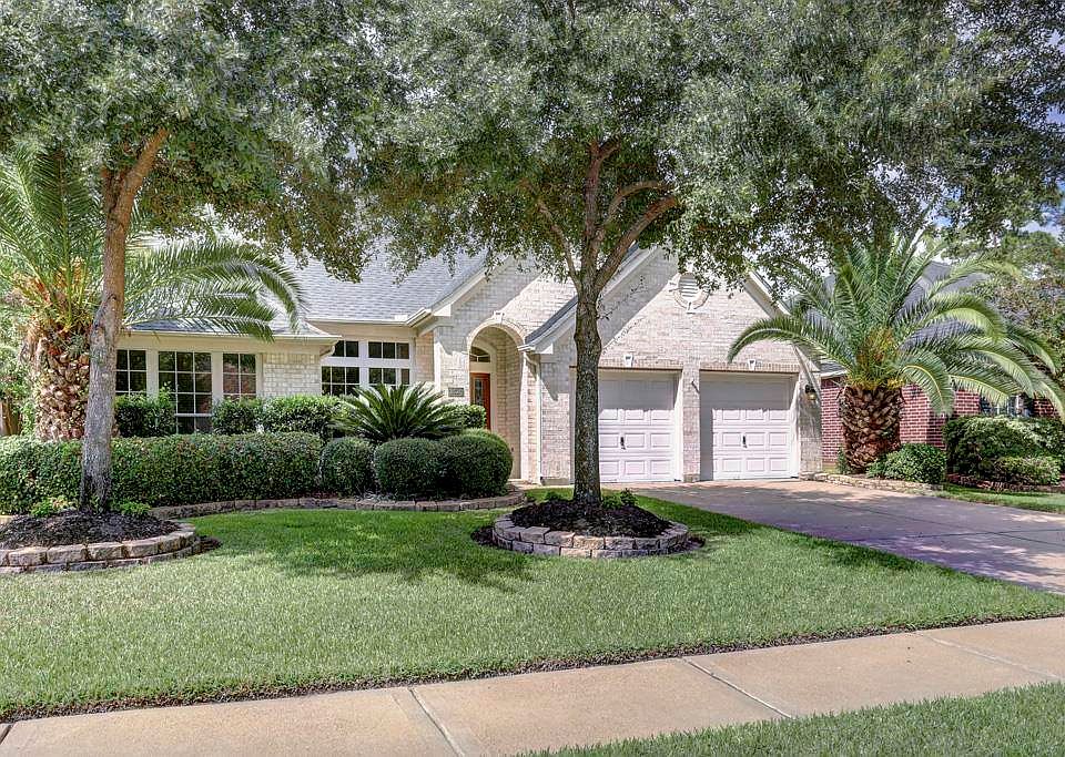 1st image of 13715 Sherburn Manor Dr