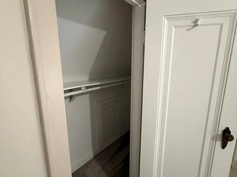 418 Waukazoo Ave #5 — Photo 12