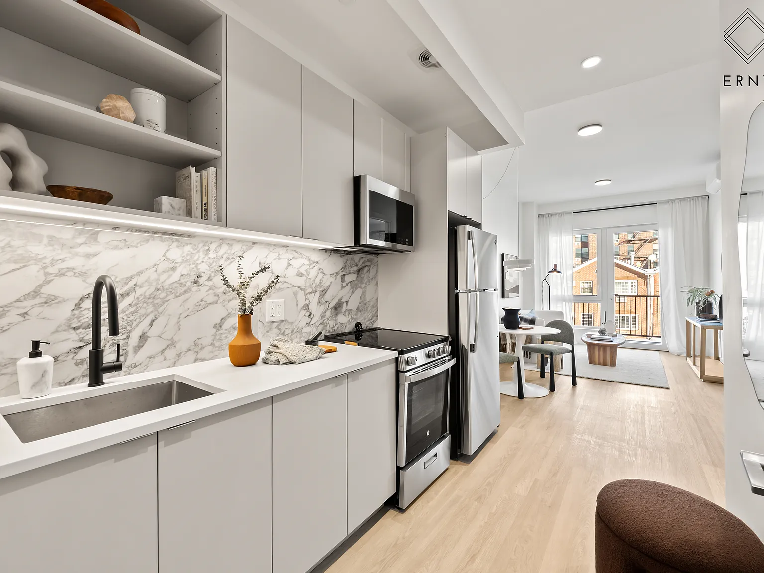 706 East 32nd Street — Photo 2