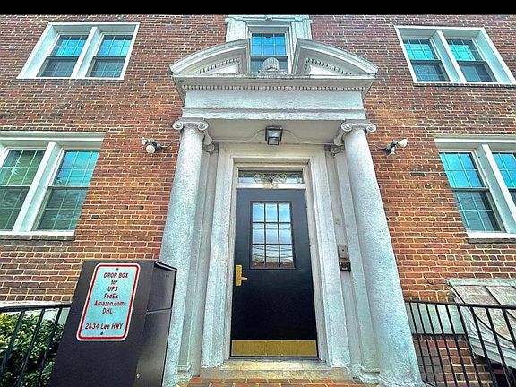 4th image of 1813 N Danville St #102
