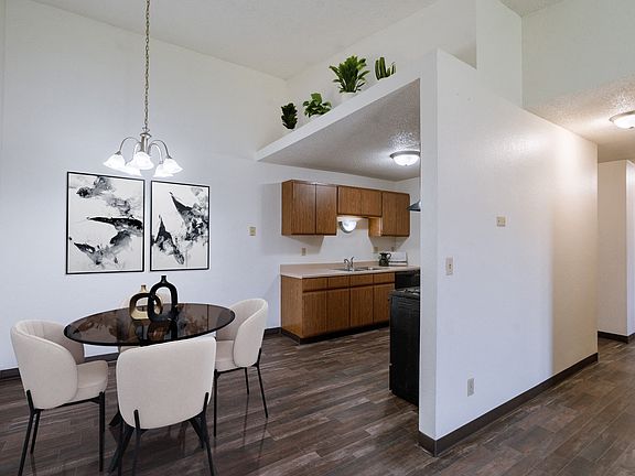 Fargo, ND Place One Apartments | Dining