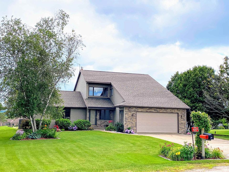 1st image of 60439 Fairway Ct