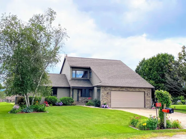 60439 Fairway Ct, Prairie Du Chien, WI 53821