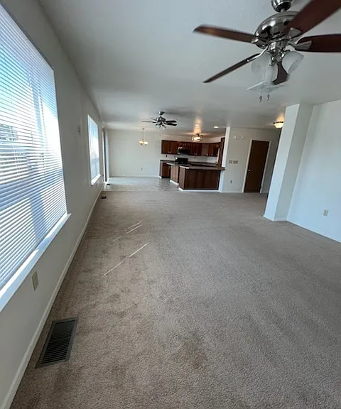 323 Norbeck Ct — Photo 4