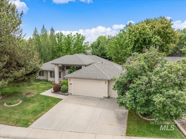 2289 E Shalimar Dr, Eagle, ID 83616