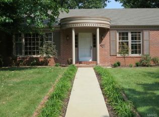 9887 Wild Deer Rd, Saint Louis, MO 63124