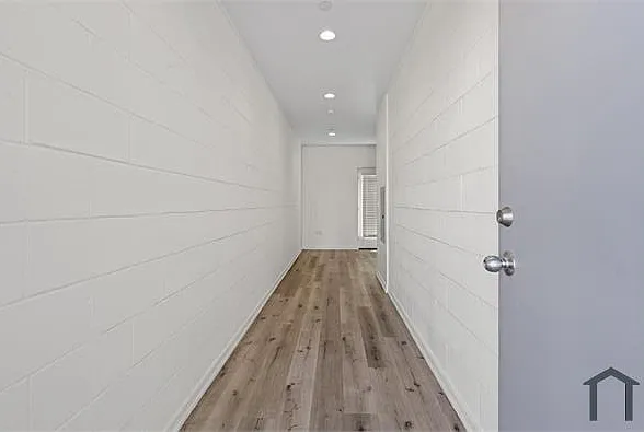 2428 Highland Ave — Photo 9