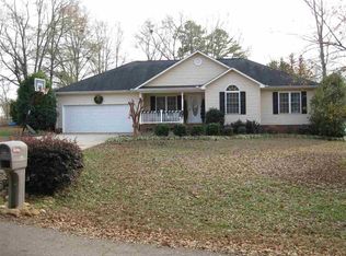 211 Oxmoor Dr, Anderson, SC 29625
