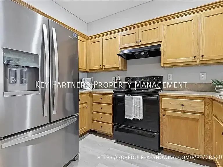 744 Woodson Ln — Photo 8