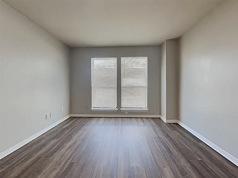 6737 Tournament Dr — Photo 13