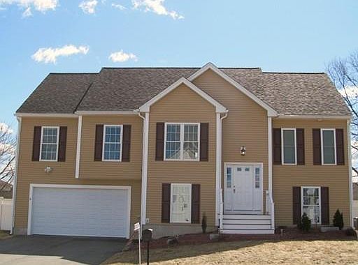 1st image of 4 Tuscany Dr