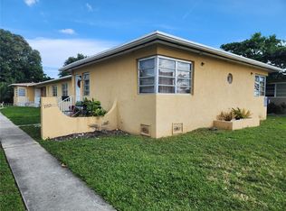 2165 Bay Dr APT 18, North Bay Village, FL 33141