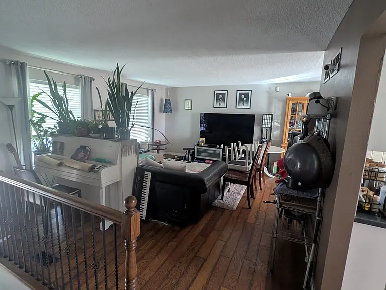 592 S Everett Ct — Photo 3