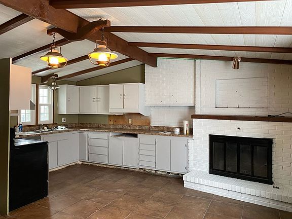 4th image of 204 W La Mesa Dr