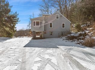 13 1/2 Mountainville, Danbury, CT 06810