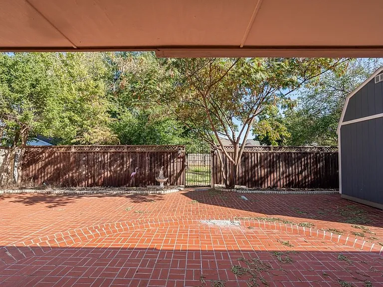 6605 Parkwood Ln — Photo 24