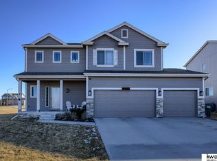 16403 Potter St, Bennington, NE 68007