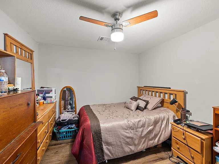 1211 Trimm Ave — Photo 16