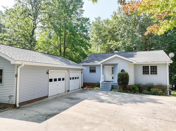 1203 Chickasaw Dr, Westminster, SC 29693