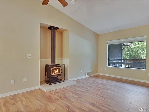 4th image of 3519 140th Street Ct NW