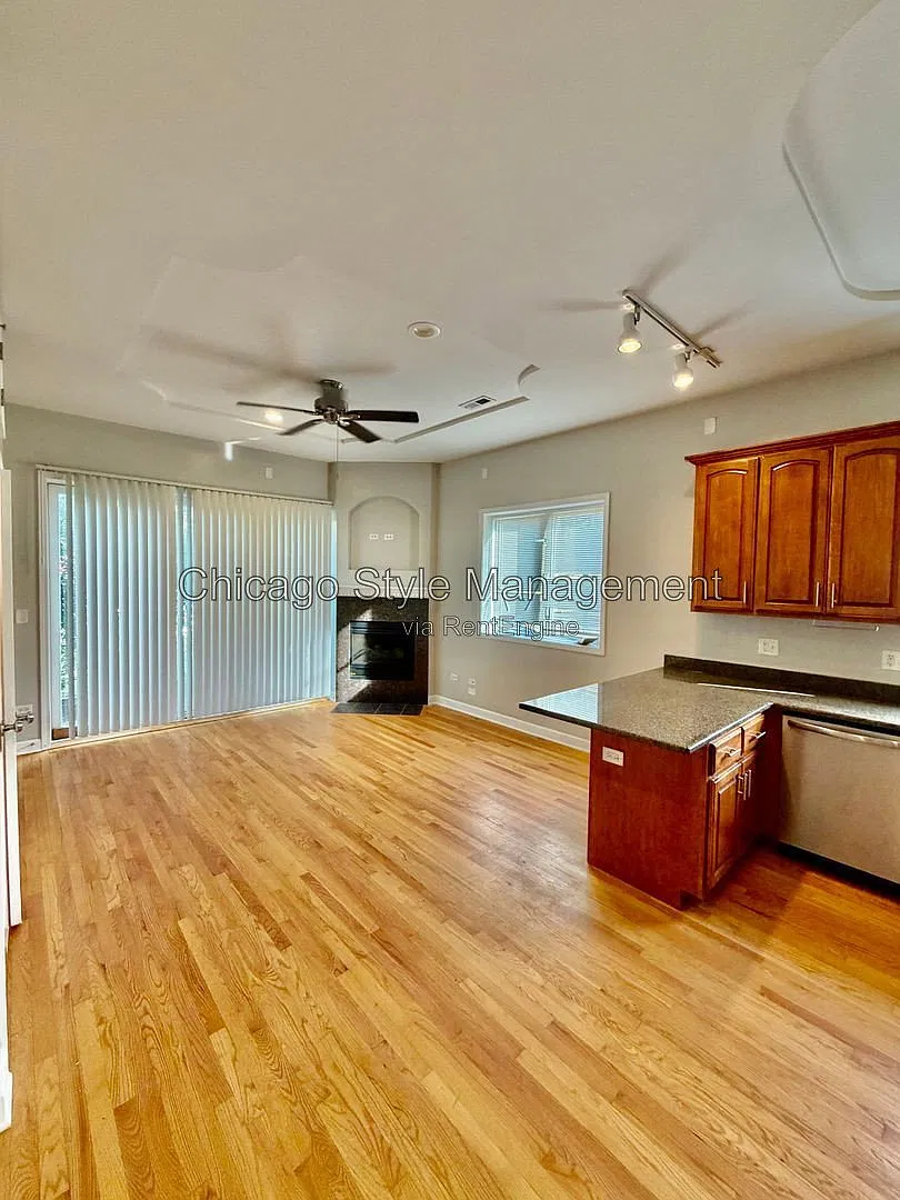 3 bed, 2.0 bath, $2,250 — Photo 4