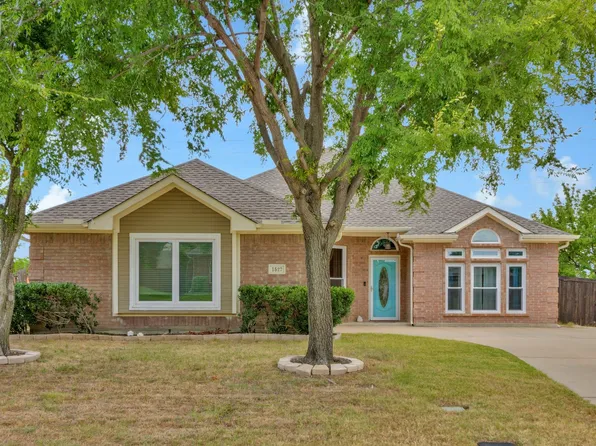 1527 Steamboat Trl, Lewisville, TX 75077