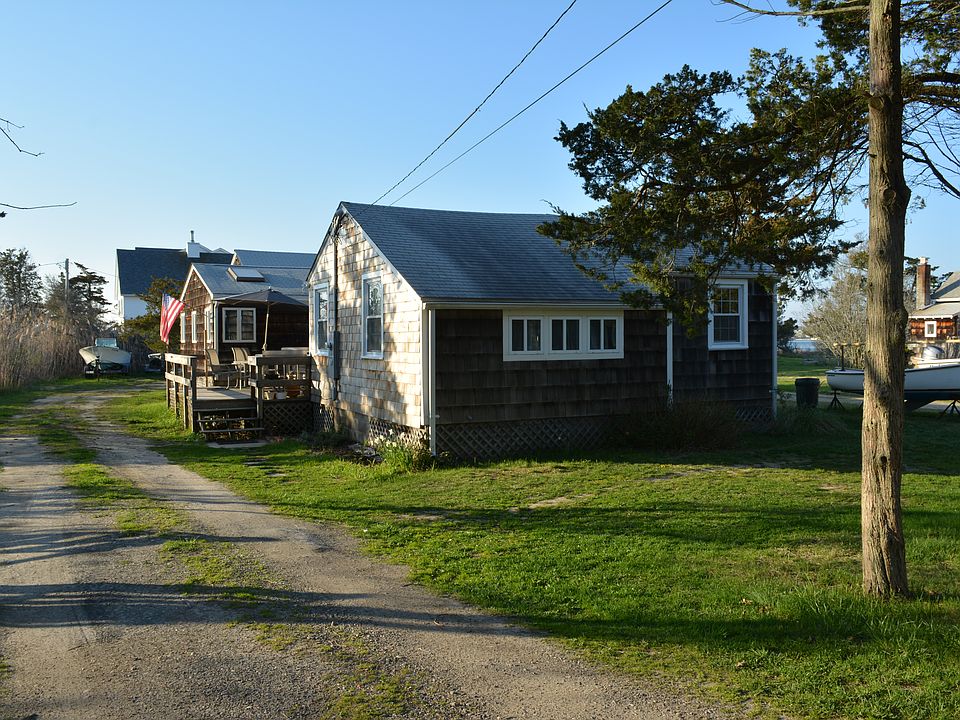 77 Moriches Island Rd, East Moriches, NY 11940 Zillow