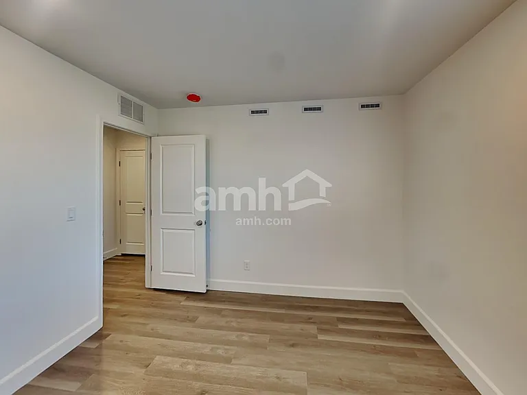 10560 Lagaspi Dr — Photo 19