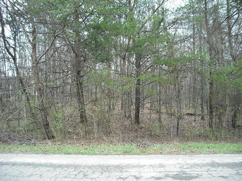 2nd image of 809 Scarlett Dr