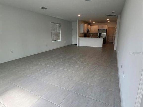 5th image of 208 Acorn Rd