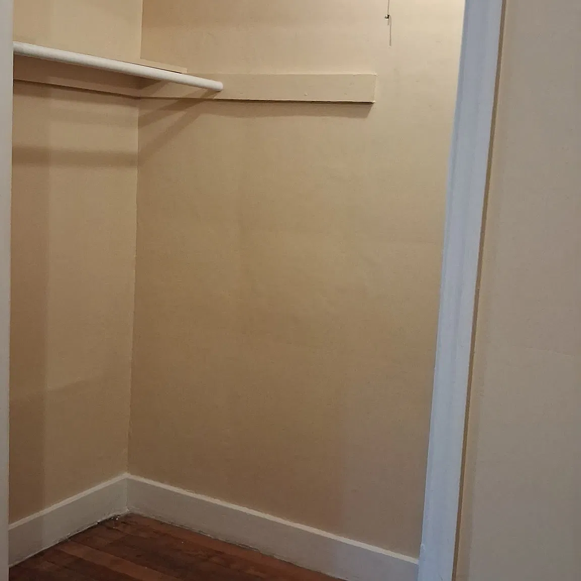 1 bed, 650 sqft, $1,000 — Photo 2